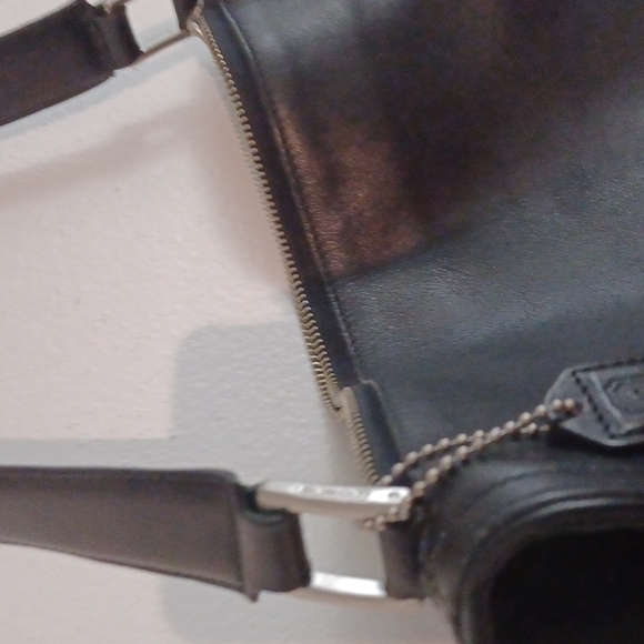 Vintage Black Coach Shoulder bag - Picture 4 of 16